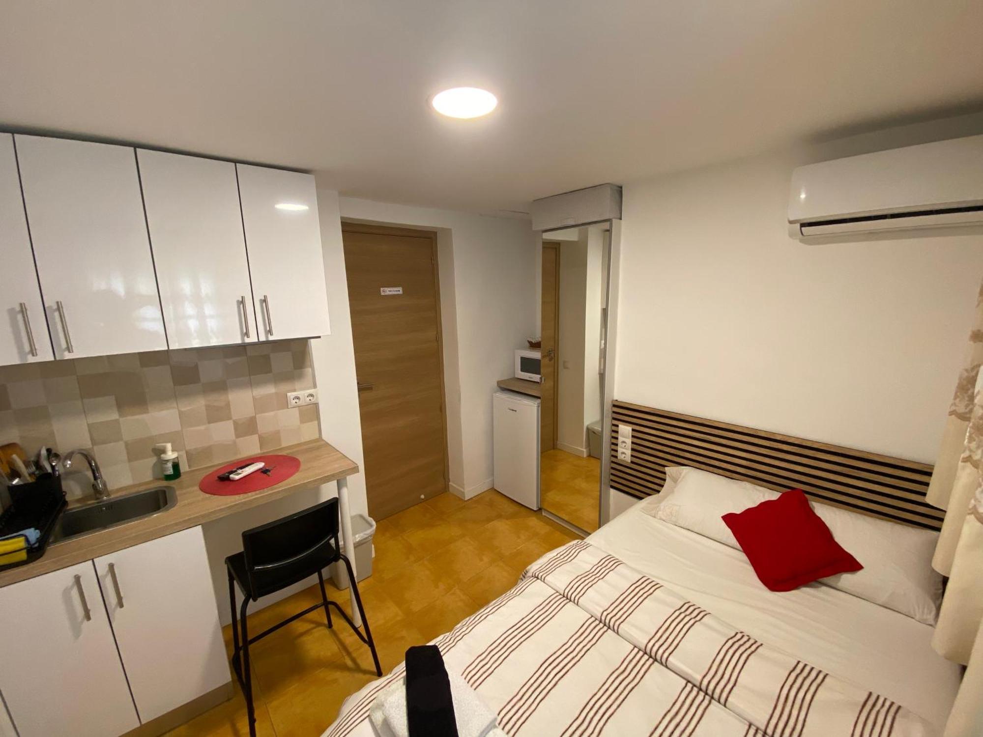 Habitaciones Con Bano Y Cocina Privada Valencia Eksteriør billede
